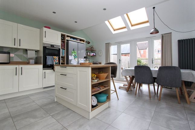112, Badger Road, South Gloucestershire photo 4