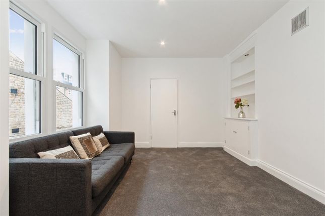 Thumbnail Flat for sale in Gilbey Road, London