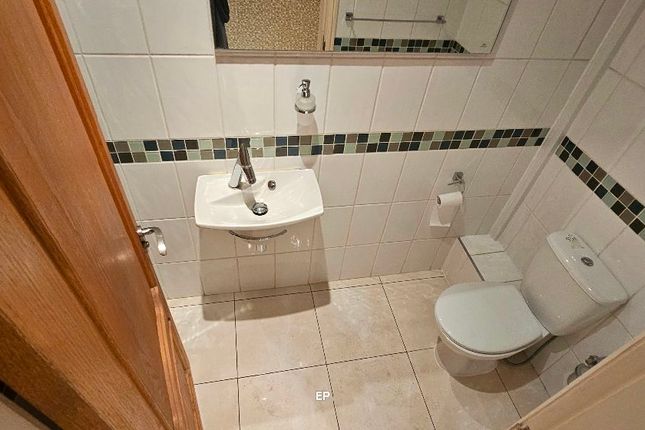 65 Highway Road, Leicester photo 5