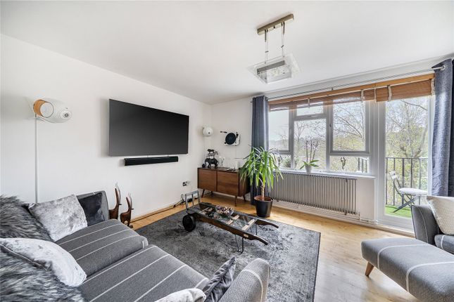 Flat 35, Tynwald House,, Sydenham Hill, London photo 2