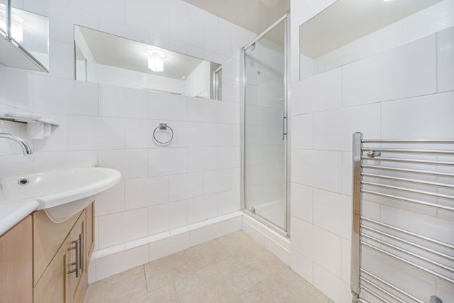 97, Stanstead Road, London photo 3