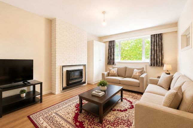 18 Summit Close, Edgware photo 2
