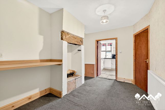 48, Mill Hill, Accrington photo 4