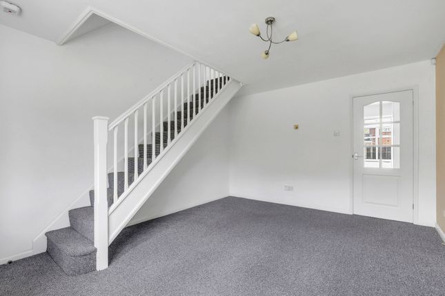 17 Minster Close, Nottingham photo 2
