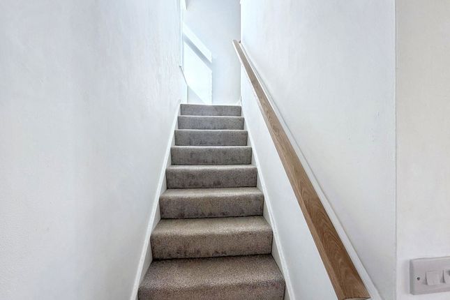 24, Wylam Road, Stanley photo 5