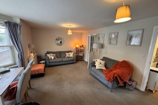 Flat 2, Orchard House, Gay Lane, Otley photo 2