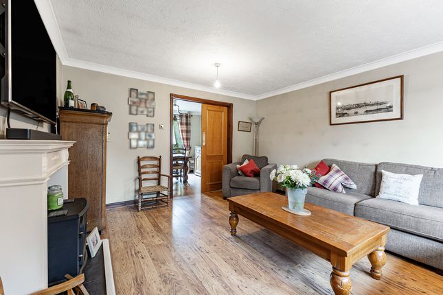 30, St Marks Close, Evesham photo 4