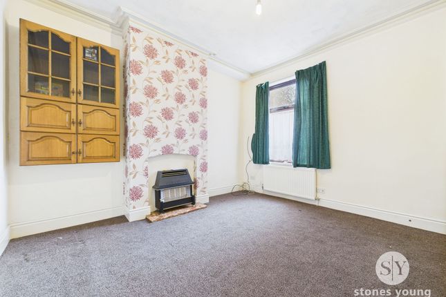 1 Holland Street, Blackburn photo 3