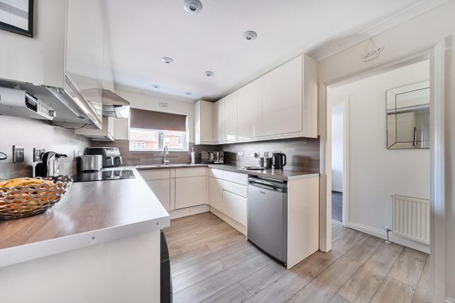 31, Mount Pleasant, Westerham photo 2