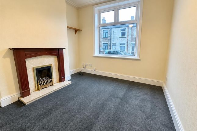 47, Oak Street, Colne photo 3