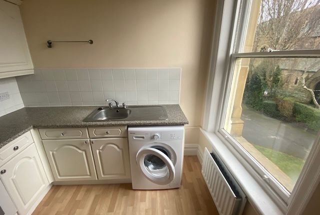 2 Lindum House, King Street Morley Leeds photo 3