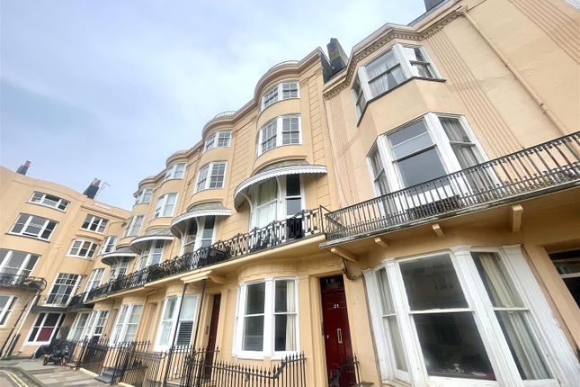 Flat to rent in Bedford Square, Brighton