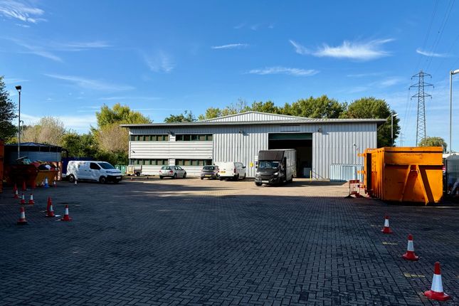 Thumbnail Industrial to let in Unit 7 Garside Way, Stocklake, Aylesbury