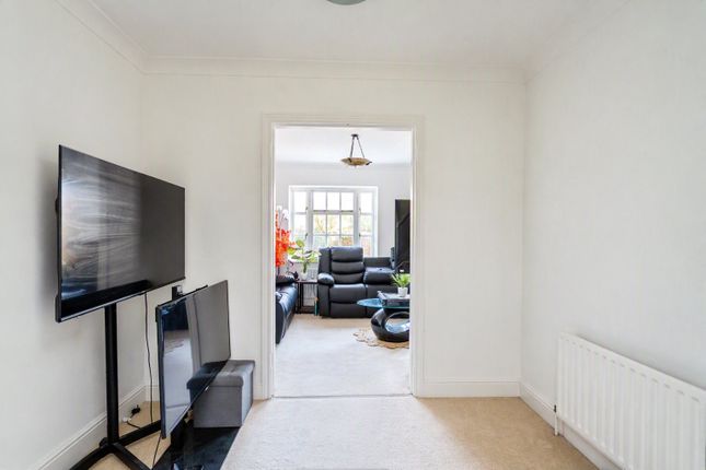 16, Peter Weston Place, West Sussex photo 4