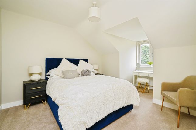 38, Worminghall Road, Aylesbury photo 5