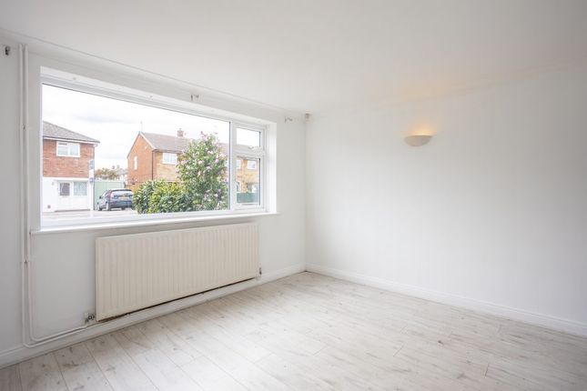 16, Dalby Avenue, Leicester photo 5
