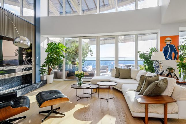 Thumbnail Flat for sale in Arena Tower, 25 Crossharbour Plaza