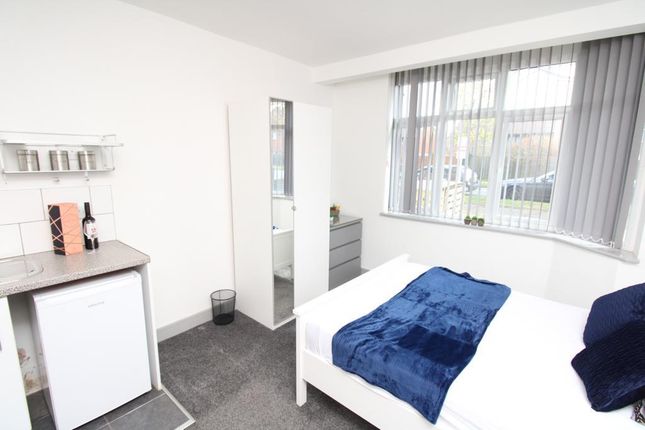 Thumbnail Room to rent in Hall Road, Isleworth