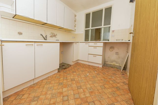 Flat for sale in Albion Street, Dunstable, Bedfordshire