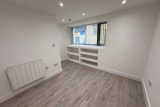 Flat 2, Sackville St, Bradford photo 5