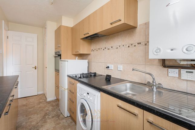 3 Craven Road, Crawley photo 4