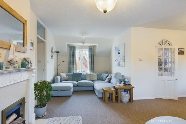 Flat for sale in Lower Sea Lane, Charmouth, Charmouth
