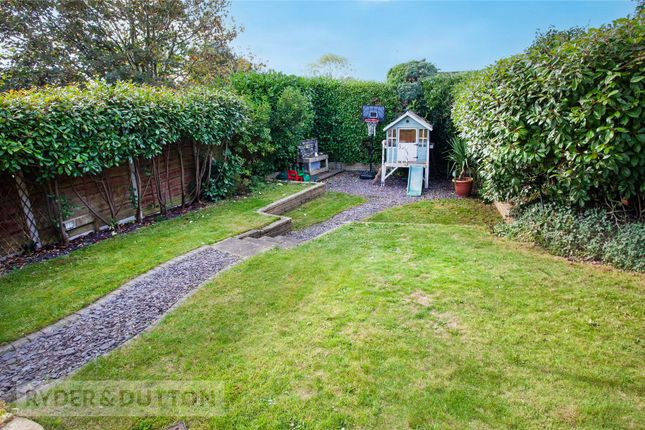 61, Linkside Avenue, Oldham photo 2