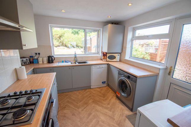 13, Lowlands Road, Belper photo 2