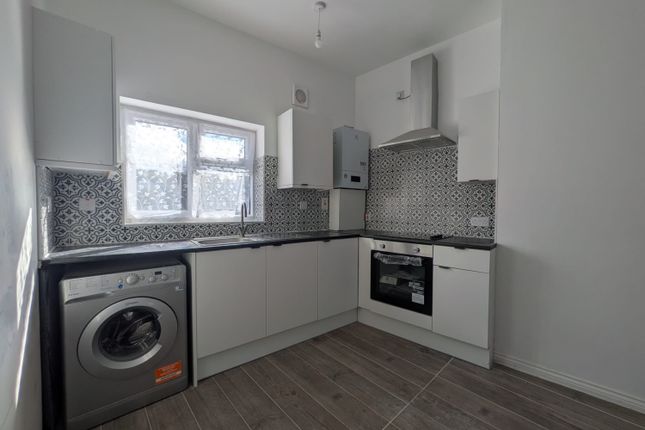 9b, High Street, Ferryhill photo 4
