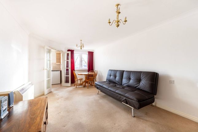 Flat for sale in Padfield Court, Wembley Park, Wembley