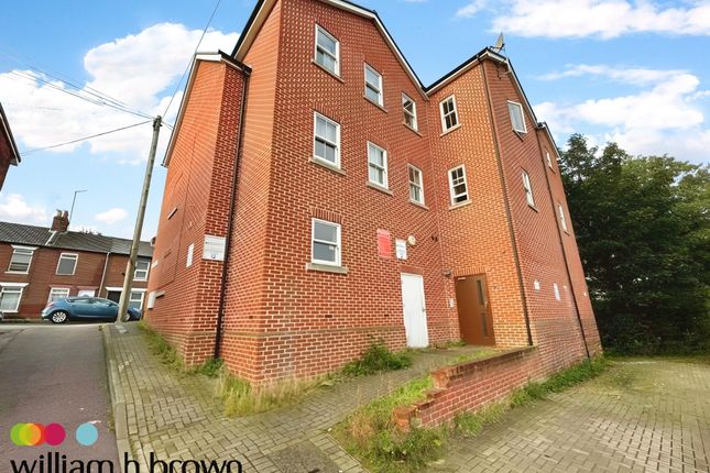 Thumbnail Flat to rent in Barrack Street, Colchester
