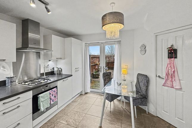 75, Masons Drive, Ipswich photo 4