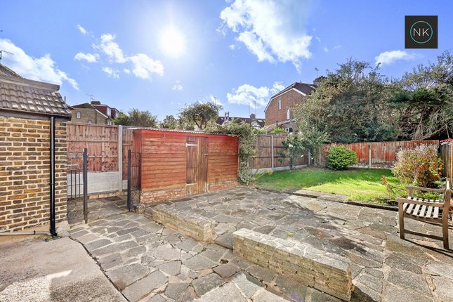 9, Gascoigne Gardens, Woodford Green photo 4