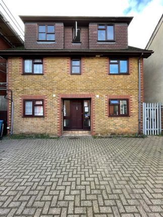 Thumbnail Flat to rent in Randolph House, Randolph Road, Kent