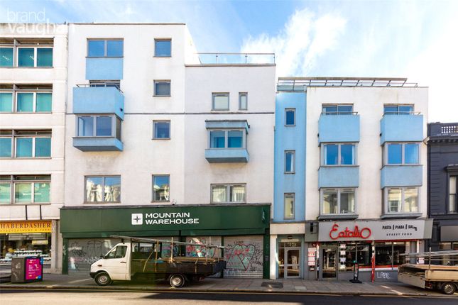 Thumbnail Flat for sale in Queens Road, Brighton
