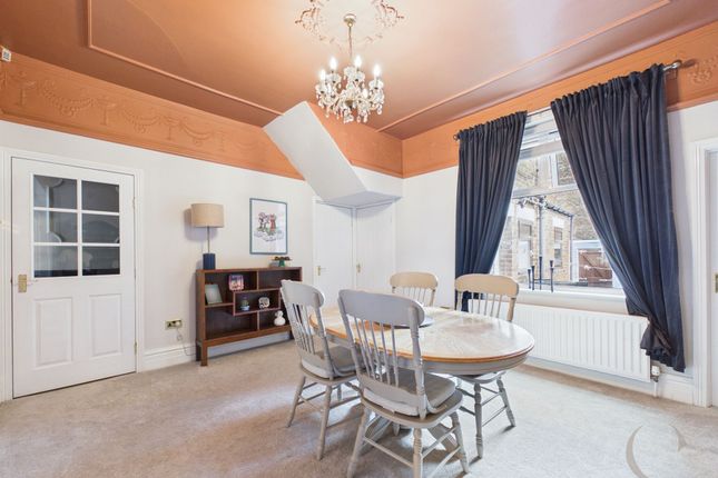 18 Hall Road, Hebburn photo 3