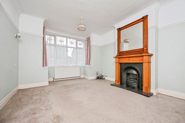 50, De Villiers Avenue, Merseyside photo 2