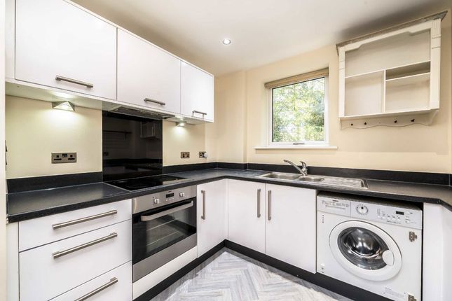64, Fairthorn Road, Charlton photo 4