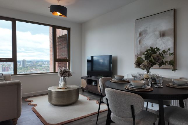 Flat 1, 209 Ilderton Road, London photo 2