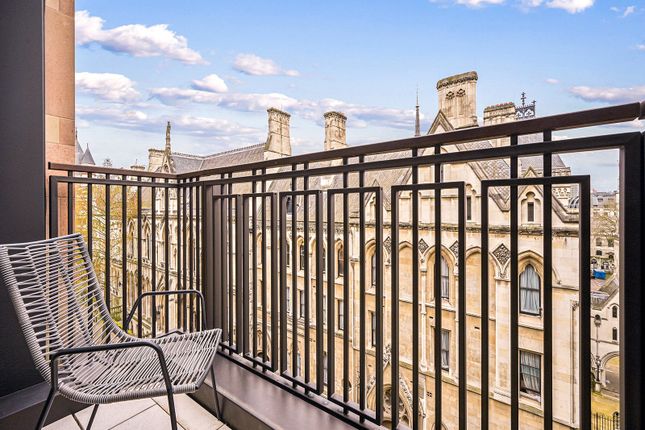 Flat for sale in Carey Street, Covent Garden London
