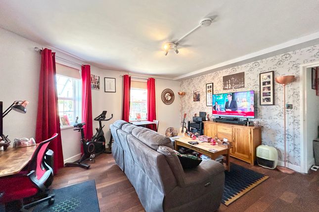 Flat 2, Peryam Court, Exeter photo 3