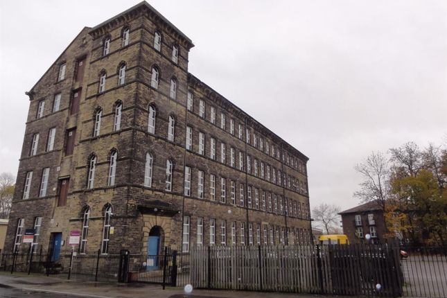 Thumbnail Flat to rent in Waterfield Mill, Balme Road, Cleckheaton