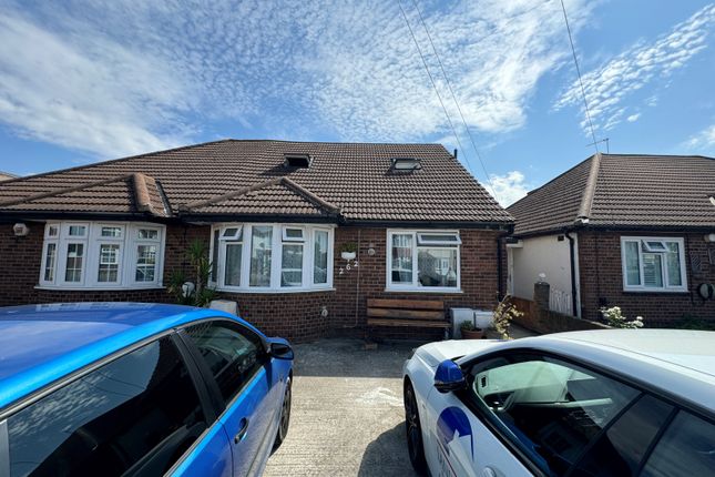 Bungalow to rent in Hatton Road, Bedfont, Feltham