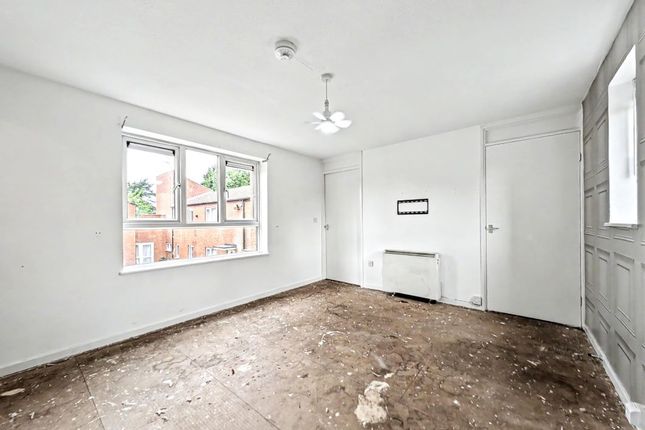16, Kirkwood, Cramlington photo 2