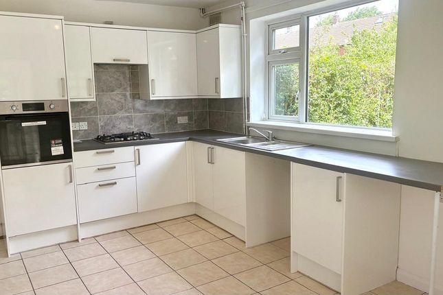 2, Dovedale Avenue, Eastham photo 3