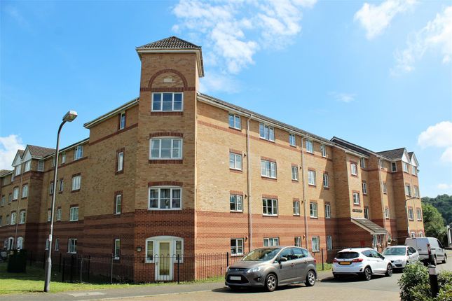 Thumbnail Flat to rent in Princes Gate, High Wycombe