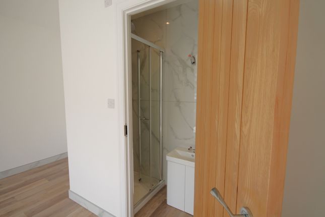 43, Sandy Lane, Oxford photo 3