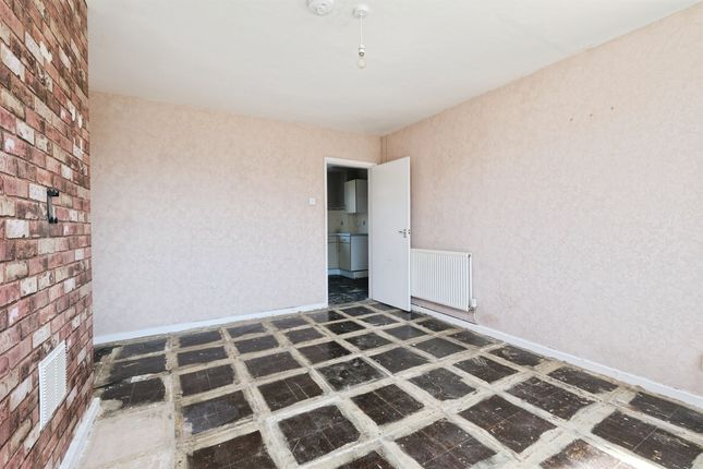 4, Kenwater Close, Leominster photo 3