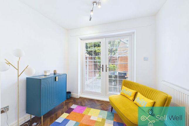128, Newearth Road, Manchester photo 4