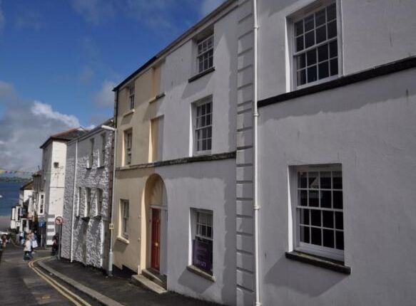 Terraced house to rent in Quay Hill, Falmouth